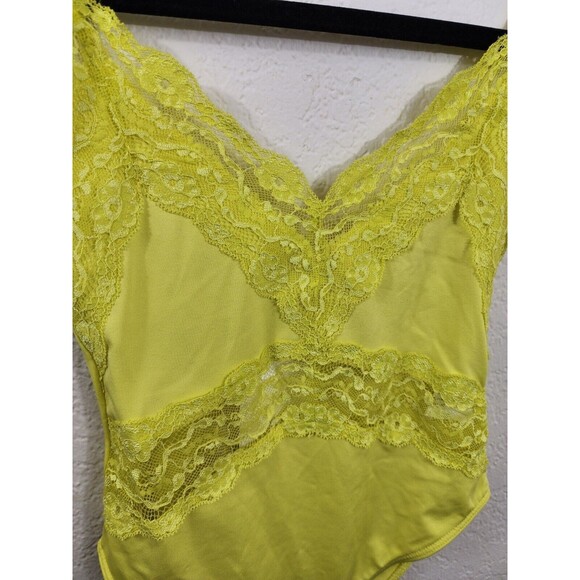 Nwt Zara Womens S Lace Trim Neon Yellow Bodysuit With Snap Closure - Picture 2 of 7